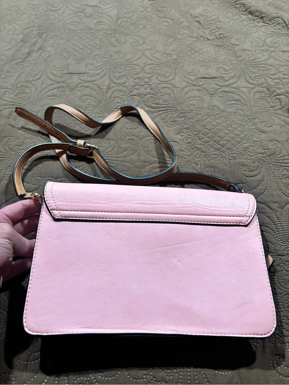 Simply Noelle compact crossbody